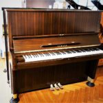 YAMAHA U5H