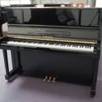 YAMAHA UX1